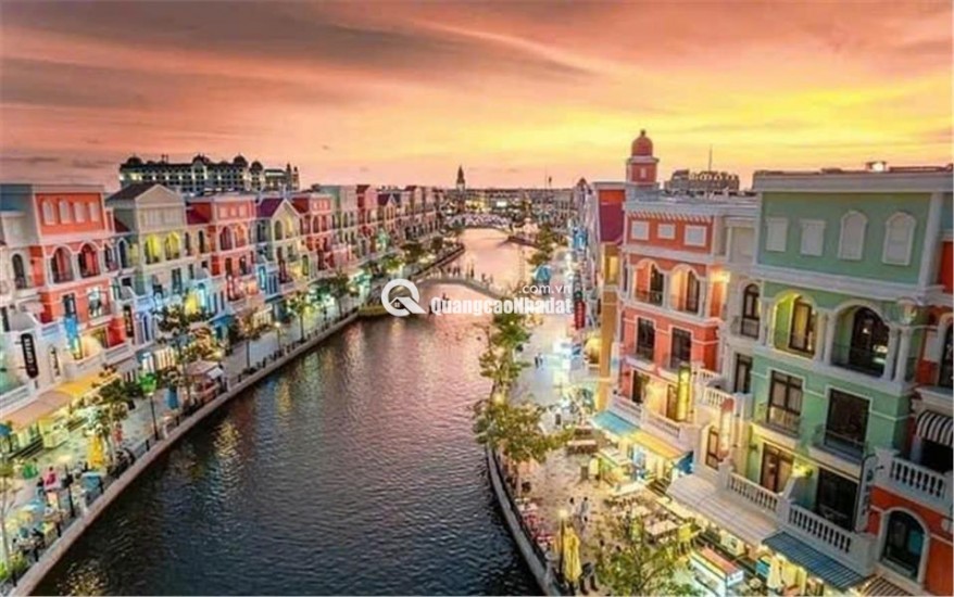 Bán liền kề xẻ khe ÁNH Dương ,vị trí đẹp ,giá tốt nhất phân khu ,không chênh, triết khấu 20-30%.Hỗ trợ lãi suất.