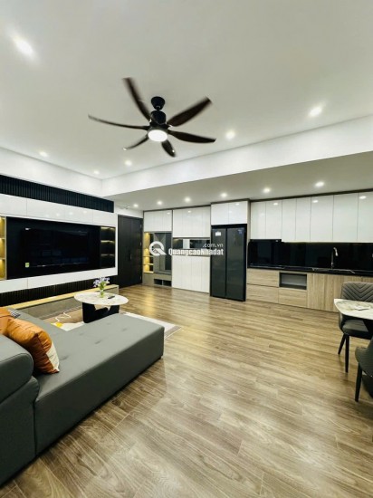 Bán căn hộ chung cư VP3 Linh Đàm, 93m², view hồ thoáng mát, full nội thất đẹp.