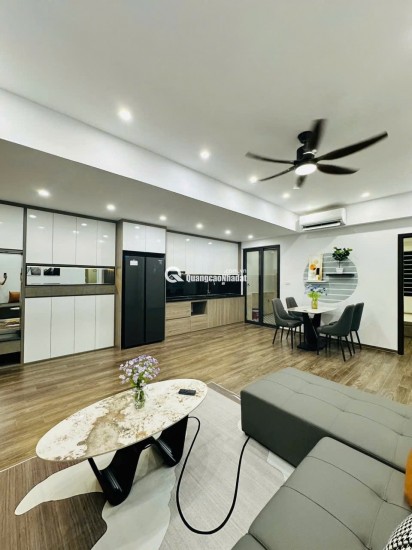 Bán căn hộ chung cư VP3 Linh Đàm, 93m², view hồ thoáng mát, full nội thất đẹp.