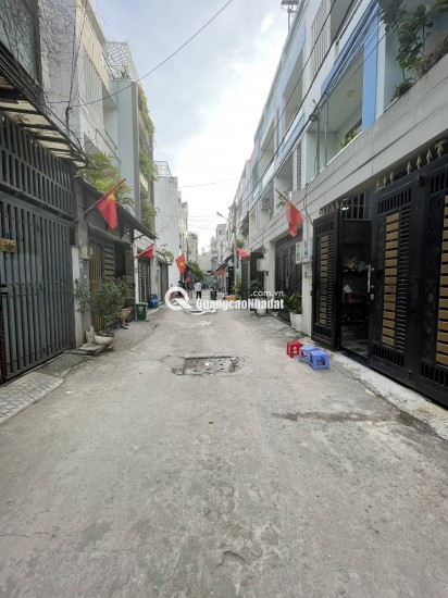  BÁN NHÀ 52m² - 3 TẦNG - BTCT – HẺM Ô TÔ - LINH ĐÔNG THỦ ĐỨC