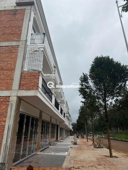 Duy nhất một căn shophouse có tum,Trục LK2 khu đô thị Ân Phú, Mặt tiền đường 32m, giá 5,9tỷ