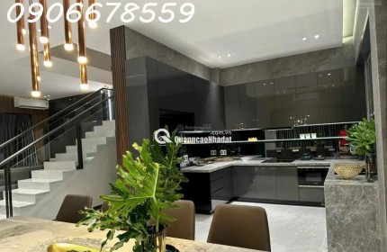 Bán Biệt thự căn góc ngay Hồ Bán Nguyệt Phú Mỹ Hưng Q7