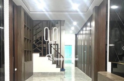 BÁN NHÀ MỚI TRUNG TÂM VIỆT HƯNG - LÔ GÓC 51M 5 TẦNG NHỈNH 8 TỶ