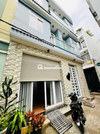 TÂN PHÚ - HẼM Ô TÔ - NHÀ LÔ GÓC 3 TẦNG VỪA Ở VỪA CHO THUÊ - NGANG KHỦNG 8M NỞ HẬU - SỔ CHÍNH CHỦ BÌA HOÀN CÔNG ĐỦ - NHỈNH 7 TỶ.