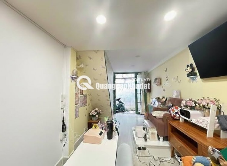 KHU Ở ĐẲNG CẤP - NAM KỲ KHỞI NGHĨA Q.3 - DT 30M2 - DÒNG TIỀN 10 TR/TH - CHỈ 5.X TỶ