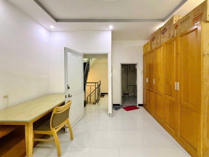  Nhà 3 tầng mới vào ở ngay – hẻm xe hơi Huỳnh Văn Bánh – Phú Nhuận