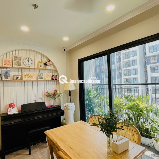 chính chủ bán nhanh căn 2PN+, dt 64m2, nội thất đẹp, tầng trung, giá 5tỷ tại Vin Smart City