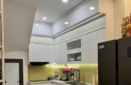 SIÊU PHẨM NHÀ ĐẸP – LẠC LONG QUÂN – GẦN HỒ TÂY – 3 NGỦ - 4WC – 34Mx4T – NHỈNH 8 TỶ.