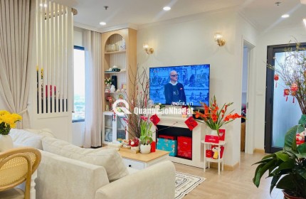 chính chủ bán nhanh căn 2PN+, dt 64m2, nội thất đẹp, tầng trung, giá 5tỷ tại Vin Smart City