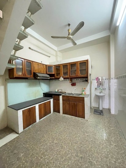 Nhà mặt tiền Tân Phú 3 tầng 31m2, gần Luỹ Bán Bích, giá nhỉnh 7 tỷ