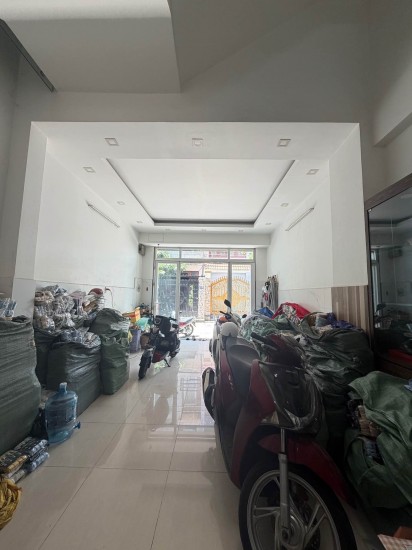 BÁN GẤP SIÊU PHẨM NHÀ ĐẸP 4 TẦNG TÂN PHÚ, XE HƠI ĐỂ TRONG NHÀ, HẺM 6M THÔNG, KHÔNG LỘ GIỚI 8.x Tỷ