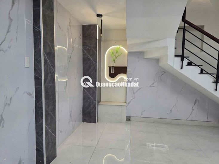 CẤN BÁN GẤP NHÀ ĐẸP HXH ĐƯỜNG LẠC LONG QUÂN - GIÁ CHÍNH CHỦ