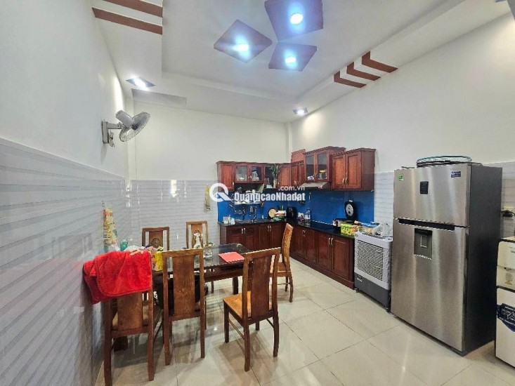 TRUNG TÂM TRƯỜNG THỌ - NHÀ 3 TẦNG 4PN RỘNG RẢI - ĐẦY ĐỦ CÔNG NĂNG - KHU DÂN TRÍ CAO - OTO NGỦ TRONG NHÀ
PHƯỜNG THỦ ĐỨC