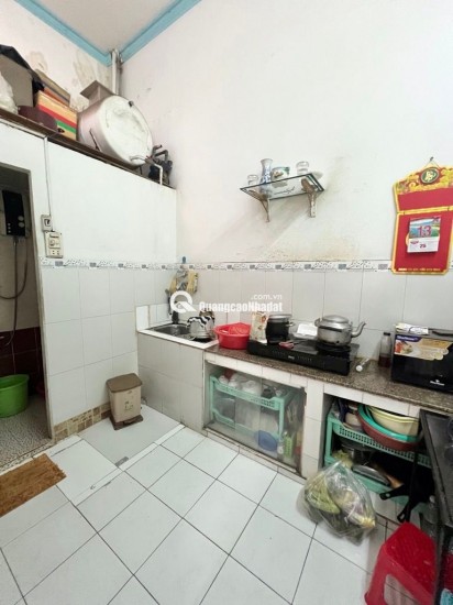 Chủ gấp bán định cư nước ngoài- Nhà 2 tầng Tô Hiệu