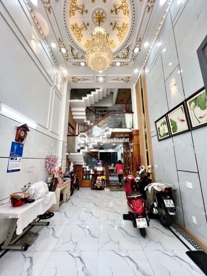 Siêu phẩm khu phân lô 5 tầng sát Aoen Tân Phú