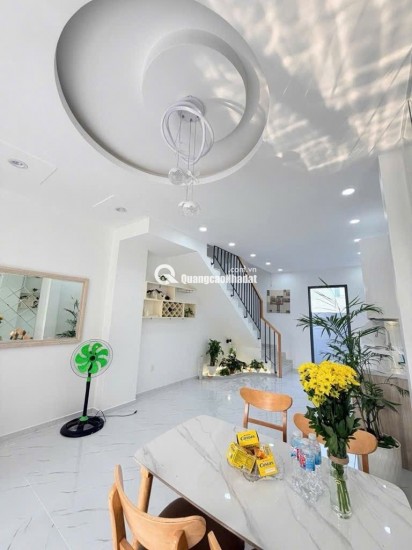 Nhà đẹp quận 12 - Kết cấu : 60m2- Tầng 3- PN 3- 4WC (Nhỉnh 5tỷ)