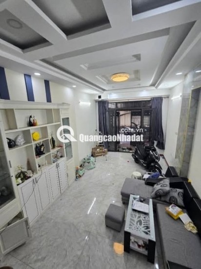 TÂN BÌNH - HẺM XE HƠI VÀO NHÀ - 4 TẦNG BTCT - 64M2 - 4*16M - VUÔNG VỨC, KHÔNG LỘ GIỚI - 8 TỶ 3