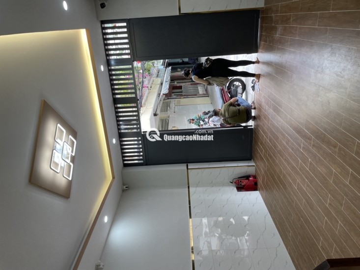 NHÀ CHÍNH CHỦ 20 NĂM CHƯA QUA ĐÒ-3 TẦNG-4PN- NHÀ 2 MẶT HẼM-HẼM THÔNG-SÁT MẶT TIỀN LẠC LONG QUÂN