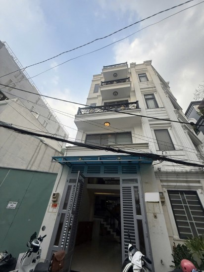  GIẬT MÌNH VỚI CĂN NHÀ 5 TẦNG NGAY TRƯỜNG CHINH – GIÁ CHỈ 9.9 TỶ 