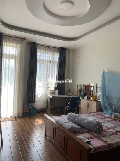 Chính chủ càn bán nhà 2 tầng hxh đường Bưng Ông Thoàn Quận 9