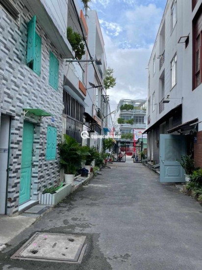 Bán nhà 4 tầng hẻm xe tải qusy đầu p.Hiệp Thành, Quận 12 - tặng nội thất