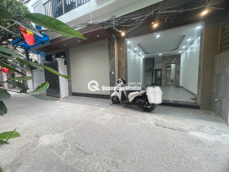 CHO THUÊ NHÀ RIÊNG SỐ 18 NGÕ 406 PHỐ ÂU CƠ – CÓ THANG MÁY – Ô TÔ VÀO NHÀ