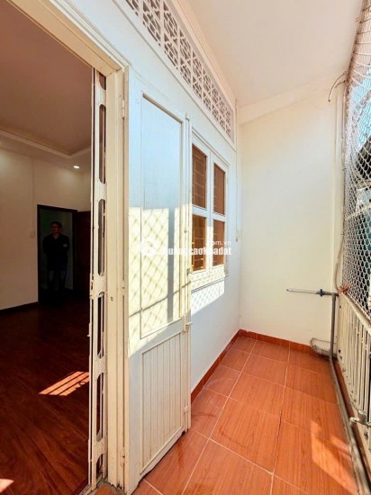 NHÀ ĐẸP - DÒNG TIỀN 15TR/THÁNG - SÁT BÊN CÔNG VIÊN HOÀNG VĂN THỤ - NGAY VÒNG XOAY LĂNG CHA CẢ