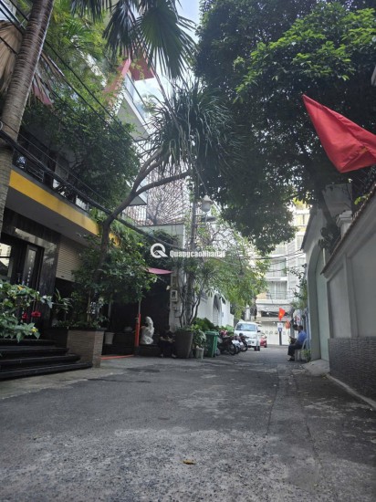 Biệt thự hàng hiếm thuộc vị trí cốt lõi trung tâm trong khu vực