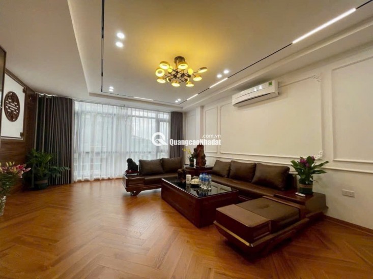 Bán nhà phố Ngọc Lâm 6 tầng thang máy ô tô vào nhà