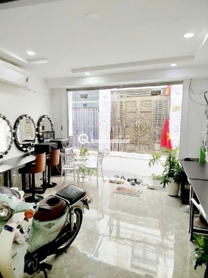 bán nhà mặt tiền đang cho thuê 14tr gần chợ tân bình