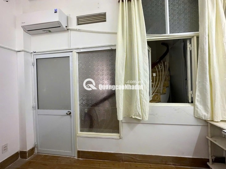 Cần sang nhượng phòng trọ có gác – vị trí trung tâm Bình Thạnh, giá tốt