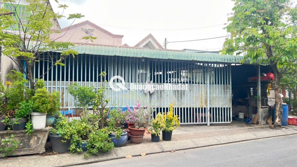 BÁN NHÀ ĐẤT TẠI HÓC MÔN, DT 177M2, SẴN SỔ, CHỈ 3.8 TỶ. LH: 0765659378