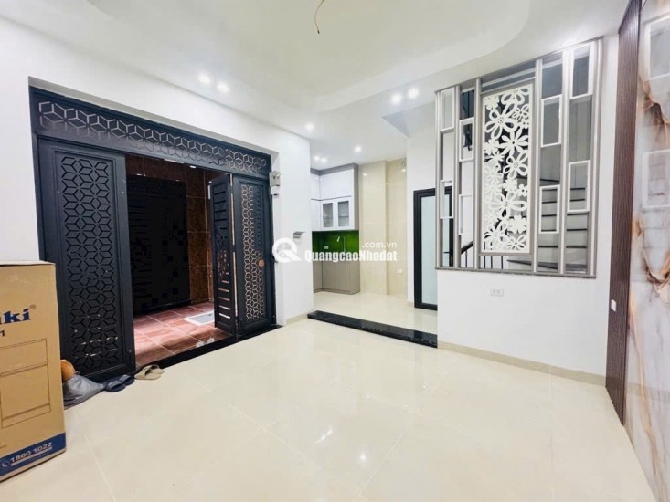 Nhà mới lô góc Phương Canh 5 tầng, MT 4m, vài bước ô tô, chỉ 6 tỷ.