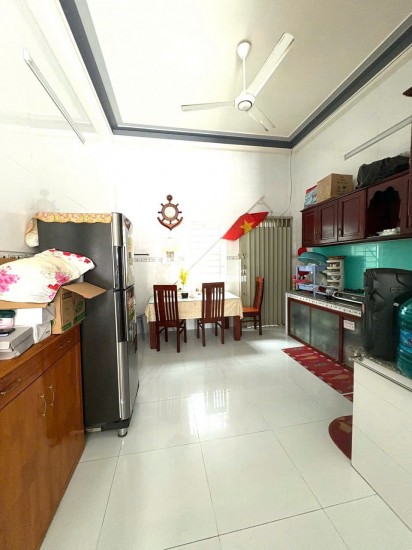 BÁN NHÀ MẶT TIỀN LÝ THÁI TỔ NỐI DÀI – TRUNG TÂM LONG XUYÊN – 41,2M2 – 6TỶXX. LH:0939073155.