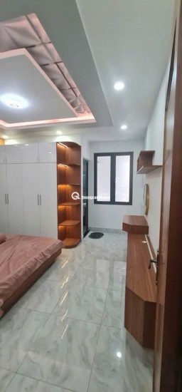 Nhà đẹp xây kiên cố 5 tầng – 4PN 5WC – Hẻm ô tô nhỏ – Dọn vào ở ngay – Vị trí gần Tân Kỳ Tân Quý – Giá tốt 8 tỷ
