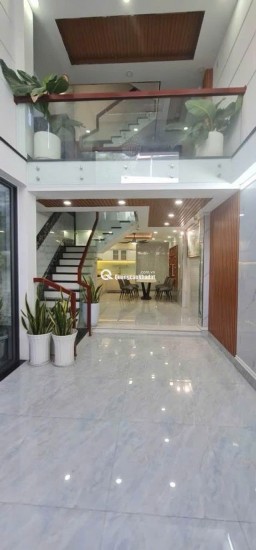 Nhà đẹp xây kiên cố 5 tầng – 4PN 5WC – Hẻm ô tô nhỏ – Dọn vào ở ngay – Vị trí gần Tân Kỳ Tân Quý – Giá tốt 8 tỷ
