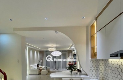 BÁN NHÀ LÔ GÓC 2 MẶT HẺM – LẠC LONG QUÂN