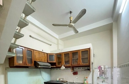 Nhà mặt tiền Tân Phú 3 tầng 31m2, gần Luỹ Bán Bích, giá nhỉnh 7 tỷ