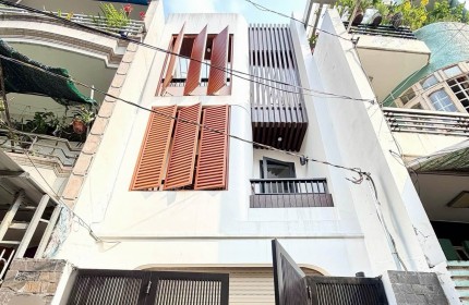 BÁN NHÀ 3 TẦNG MỚI XÂY KHU VỰC TÂN SƠN NHÌ, HẺM XE HƠI 6M THÔNG THOÁNG GẦN TRƯỜNG CẤP 2, 9.x Tỷ