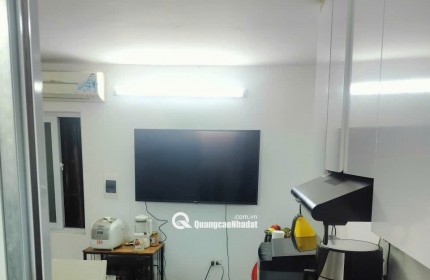 Cho thuê nhà nguyên căn tại phố Tân Ấp, phường Phúc Xá, quận Ba Đình, Hà Nội.