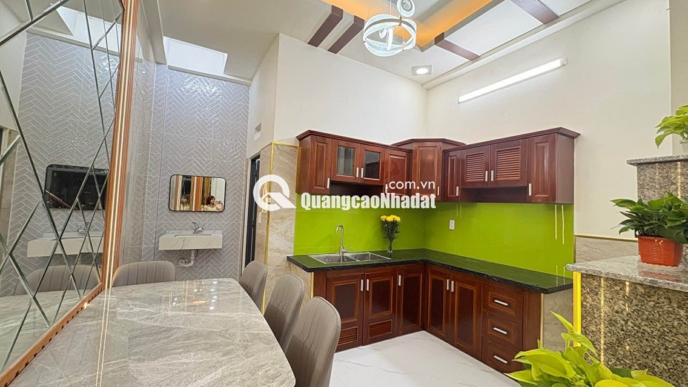 NHÀ ĐẸP-GIÁ TỐT NHÀ MỚI ĐẸP LUNG LINH 3 TẦNG-HẺM OTO 5m-HIỆP THÀNH-Q12- 5,x TỶ (x nhỏ xíu)