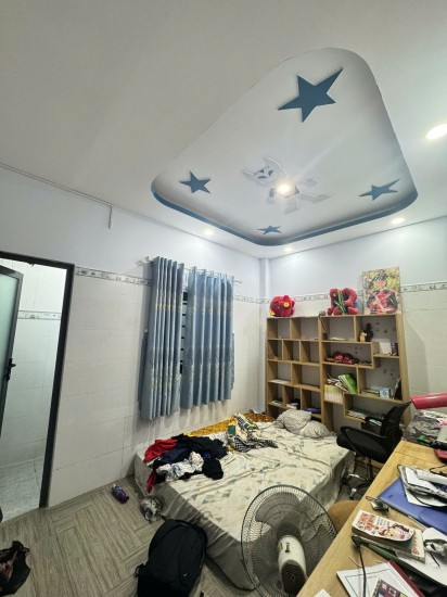 Cần bán gấp siêu phâm nhà 4 tầng tại Tân Phú, Giá chỉ 6.x