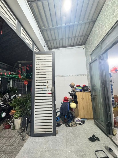 Cần bán gấp siêu phâm nhà 4 tầng tại Tân Phú, Giá chỉ 6.x