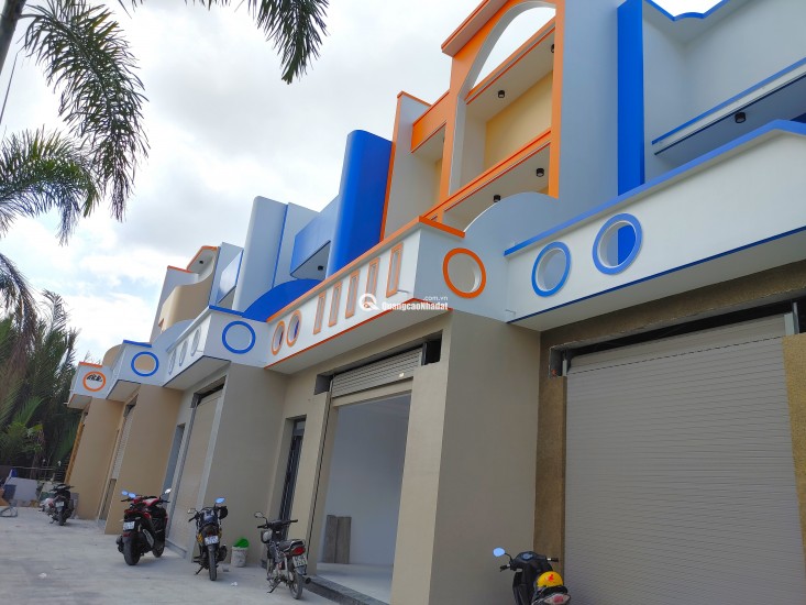 Nhà phố 2 tầng view sông, thiết kế hiện đại, giá chỉ 1.65 tỷ