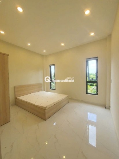 Nhà Phố Đối Diện Vạn Phúc
