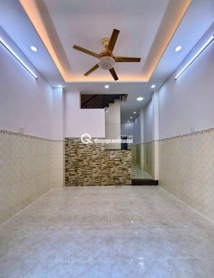 NGAY CÁCH MẠNG THÁNG 8 • MẶT TIỀN CC 53M• NGANG 4M NỞ HẬU • CHỈ 3.x tỷ