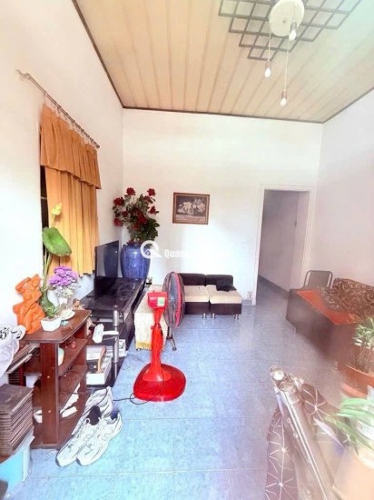 + BÁN NHÀ LÊ VĂN KHƯƠNG QUẬN 12
+ Dt : 4.4m x 15m 63m2
+ Kc : 3 tầng 3pn
+ Giá : 7 Tỷ