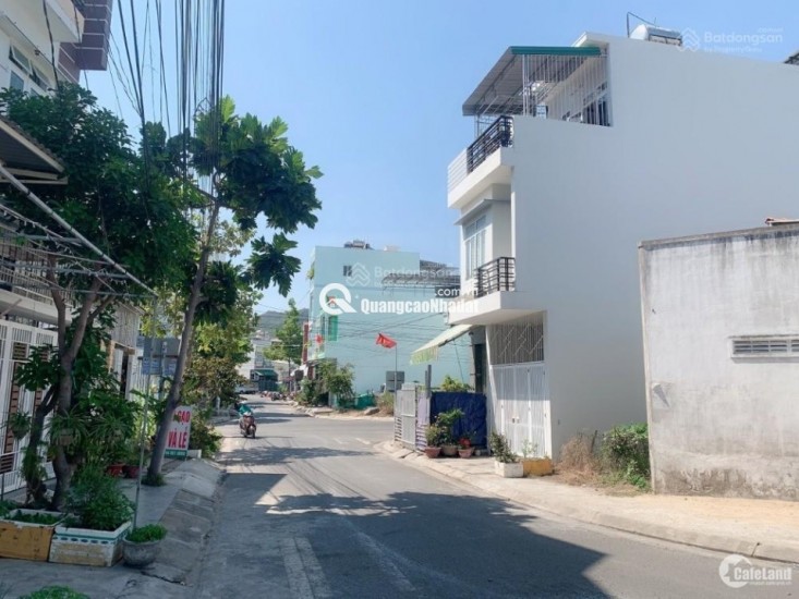 Bán lô đất quốc lộ 21-Khu Công Nghệ Cao-Hòa Lạc-DT 100m2.MT 6m.Full thổ cư-Giá đầu tư chỉ 2tỷ9