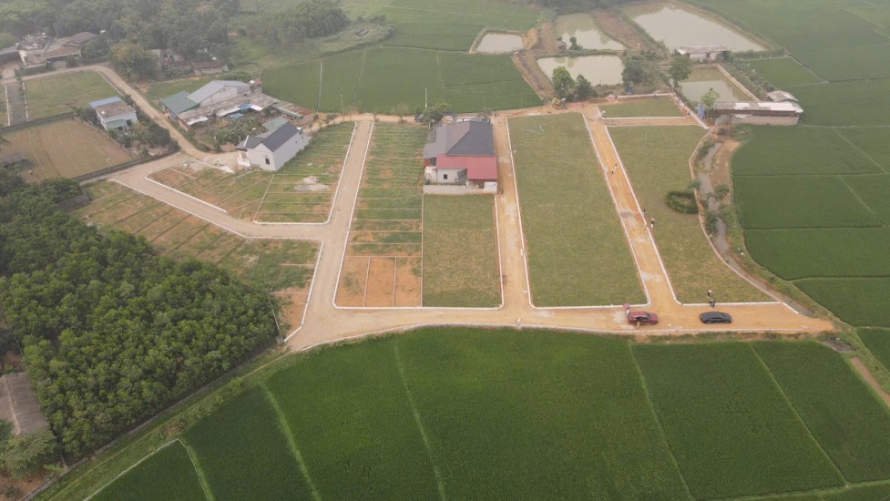 Lô Đất Full Thổ Cư Chỉ Hơn 300Tr  - Ngay Trung Tâm Ba Hàng Đồi - Sẵn Sổ