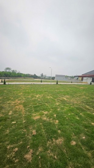 Sở Hữu Luôn Lô Đất Full Thổ Cư Ngay Trung Tâm Ba Hàng Đồi- Chỉ Hơn 400 Tr